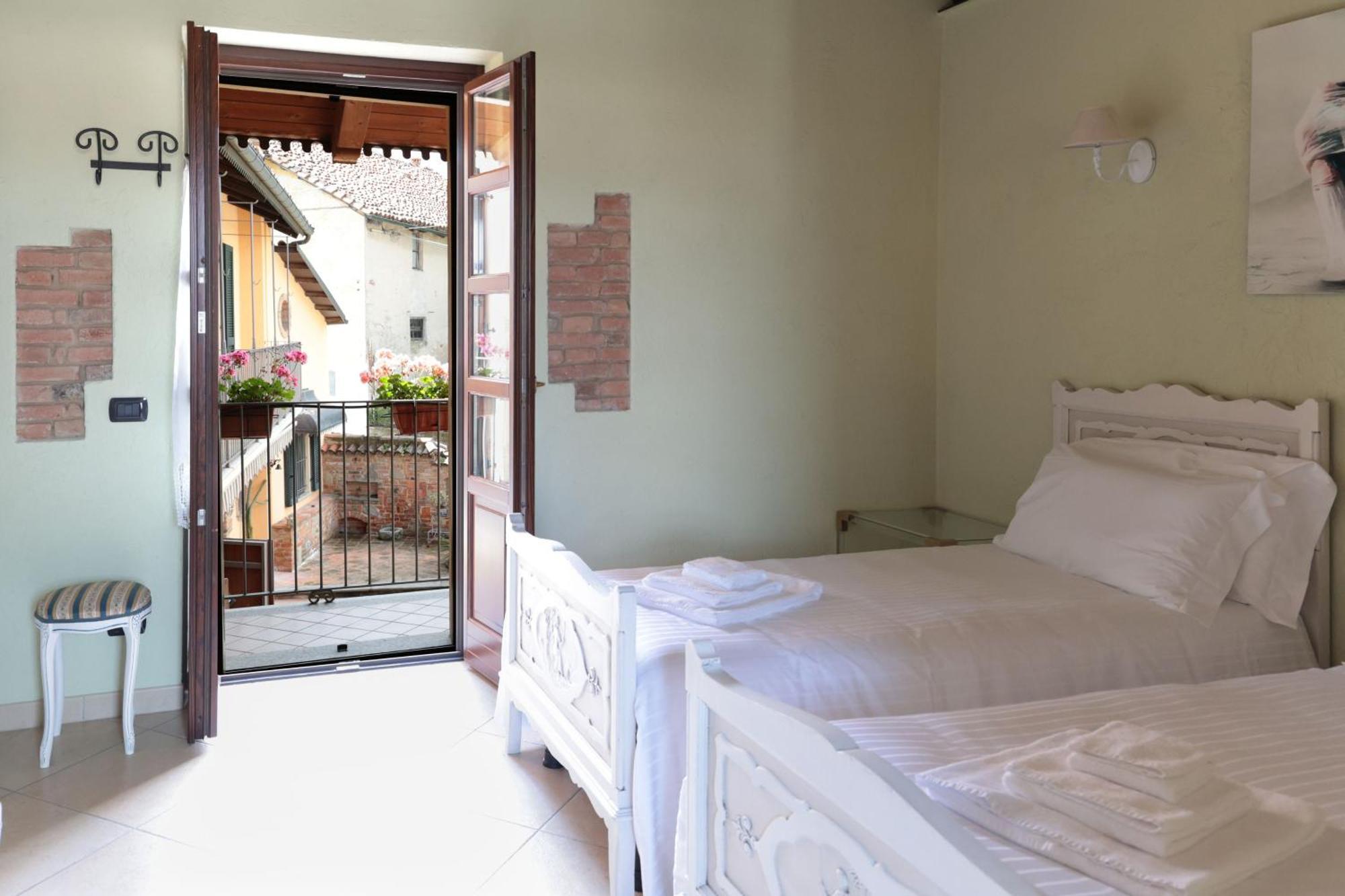 La Cantinella Country House La Morra Exterior photo